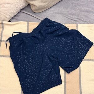 Navy Blue Athletic Shorts with Speckled Pattern and Relaxed Fit